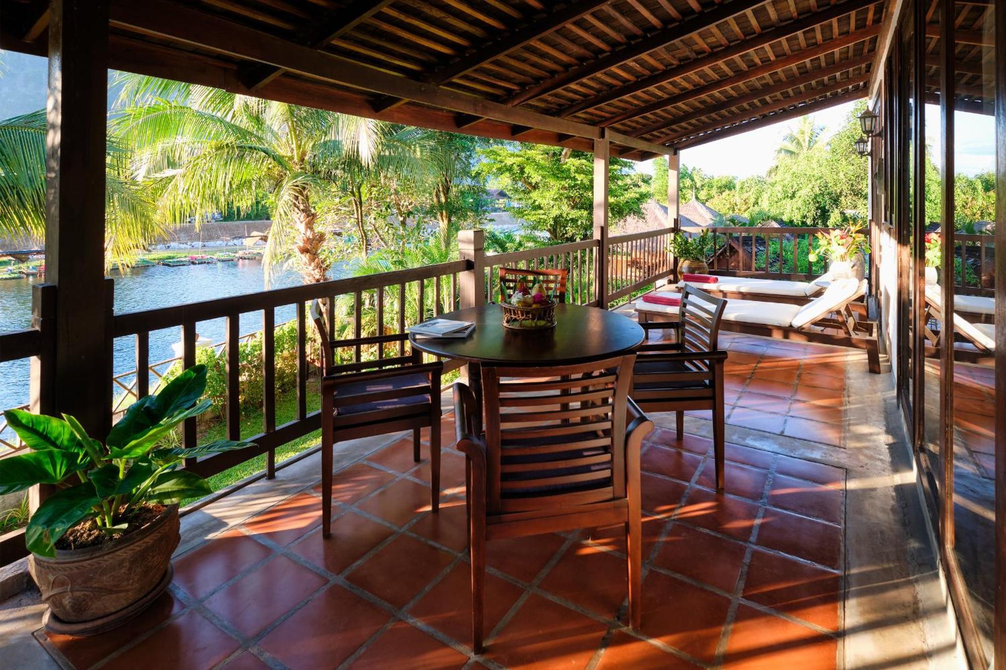 Riverside Boutique Resort, Vang Vieng Luaran gambar